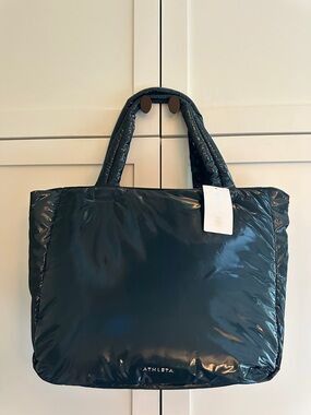 NWT ATHLETA ALL ABOUT SHINE PUFF TOTE BAG